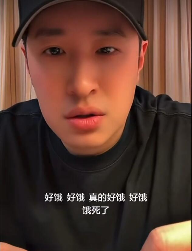 潘玮柏签错名字自封 “胖玮柏” 委屈诉苦:他们不让我吃啊